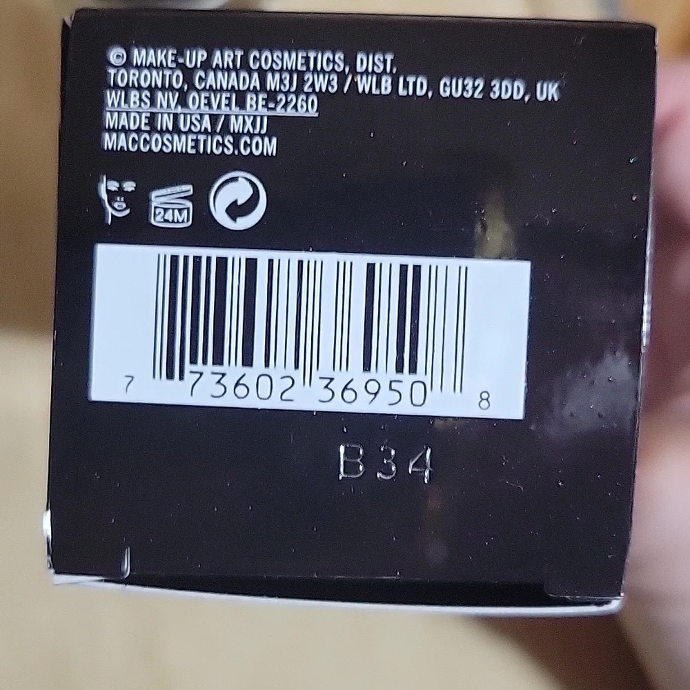 MAC Cosmetics Prep + Prime Fix+ Coconut Setting Spray - Picture 2 of 2